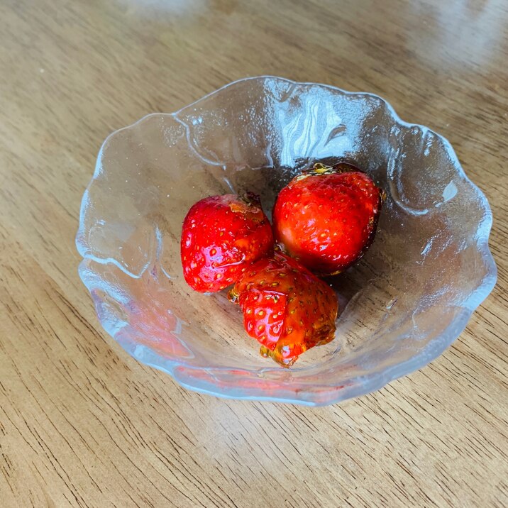 いちご飴 いちごと飴のコラボ 甘酸っぱくー レシピ 作り方 By まる4949 楽天レシピ いちご飴 いちごと飴のコラボ 甘酸っぱくー レシピ 作り方 By まる4949 楽天レシピ